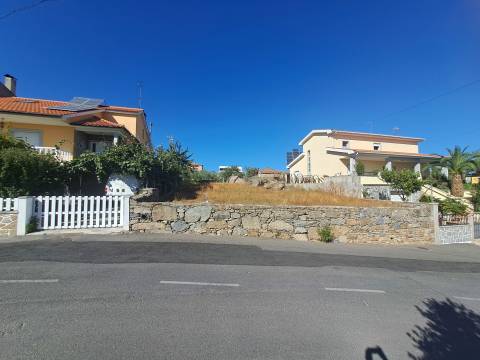 Terreno para construção, Miranda do Douro