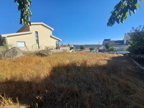 Terreno para construção, Miranda do Douro