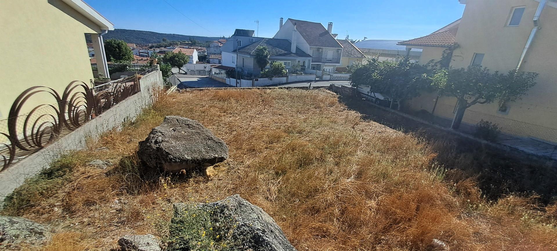 Terreno para construção, Miranda do Douro