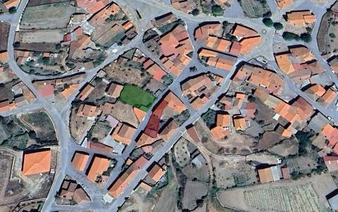 Moradia para Restaurar T3 Venda em Póvoa,Miranda do Douro