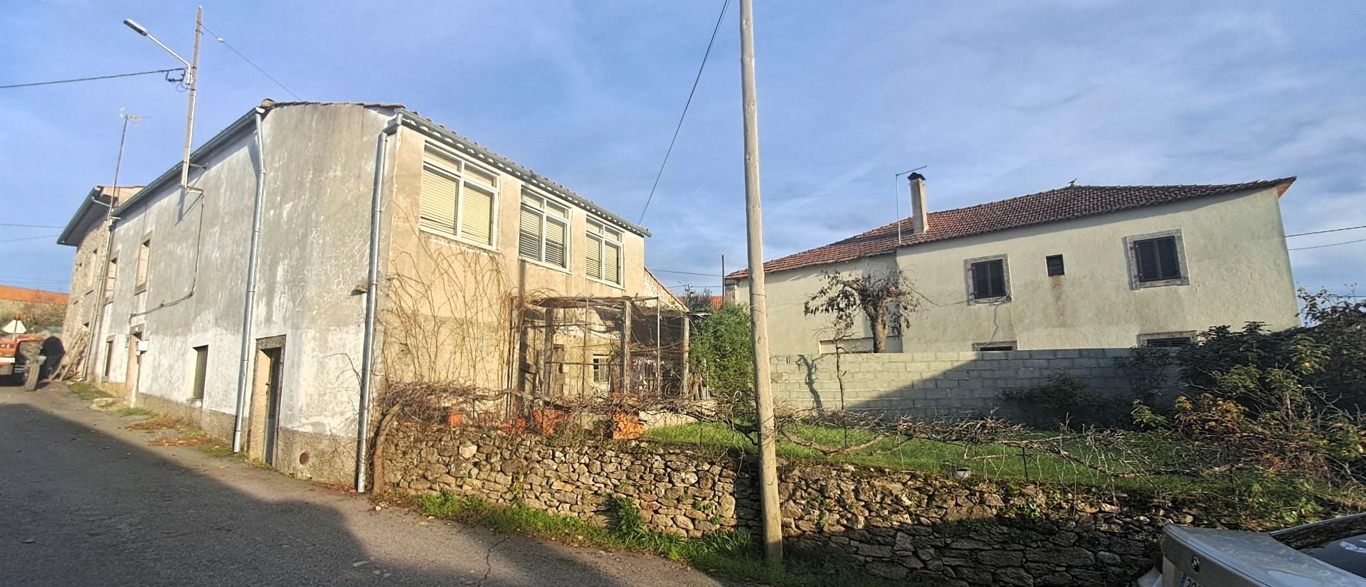 Moradia para Restaurar T3 Venda em Póvoa,Miranda do Douro