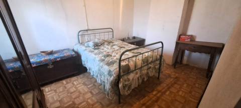 Moradia para Restaurar T3 Venda em Póvoa,Miranda do Douro