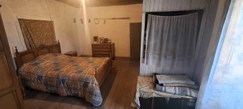 Moradia para Restaurar T3 Venda em Póvoa,Miranda do Douro