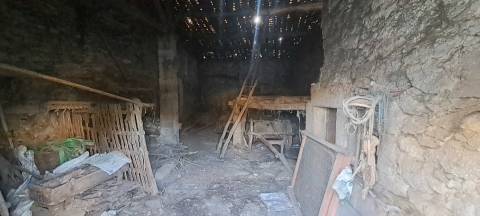 Arrecadação  Venda em Póvoa,Miranda do Douro