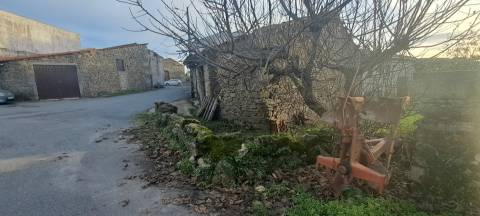 Arrecadação  Venda em Póvoa,Miranda do Douro