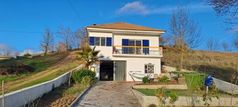 Moradia Isolada T3 Venda em Silva e Águas Vivas,Miranda do Douro