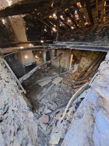 Moradia para restaurar em Teixeira, Miranda do Douro