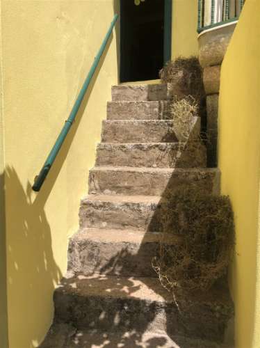 Moradia T3 com quintal em Castelo Branco, Mogadouro