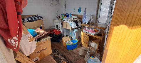 Moradia para restaurar T2 em Miranda do Douro