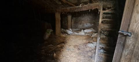 Moradia para restaurar em Sendim