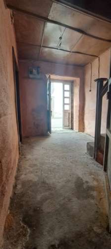 Moradia para restaurar em Sendim