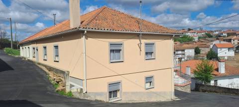 Moradia T5 Venda em São Martinho de Angueira,Miranda do Douro