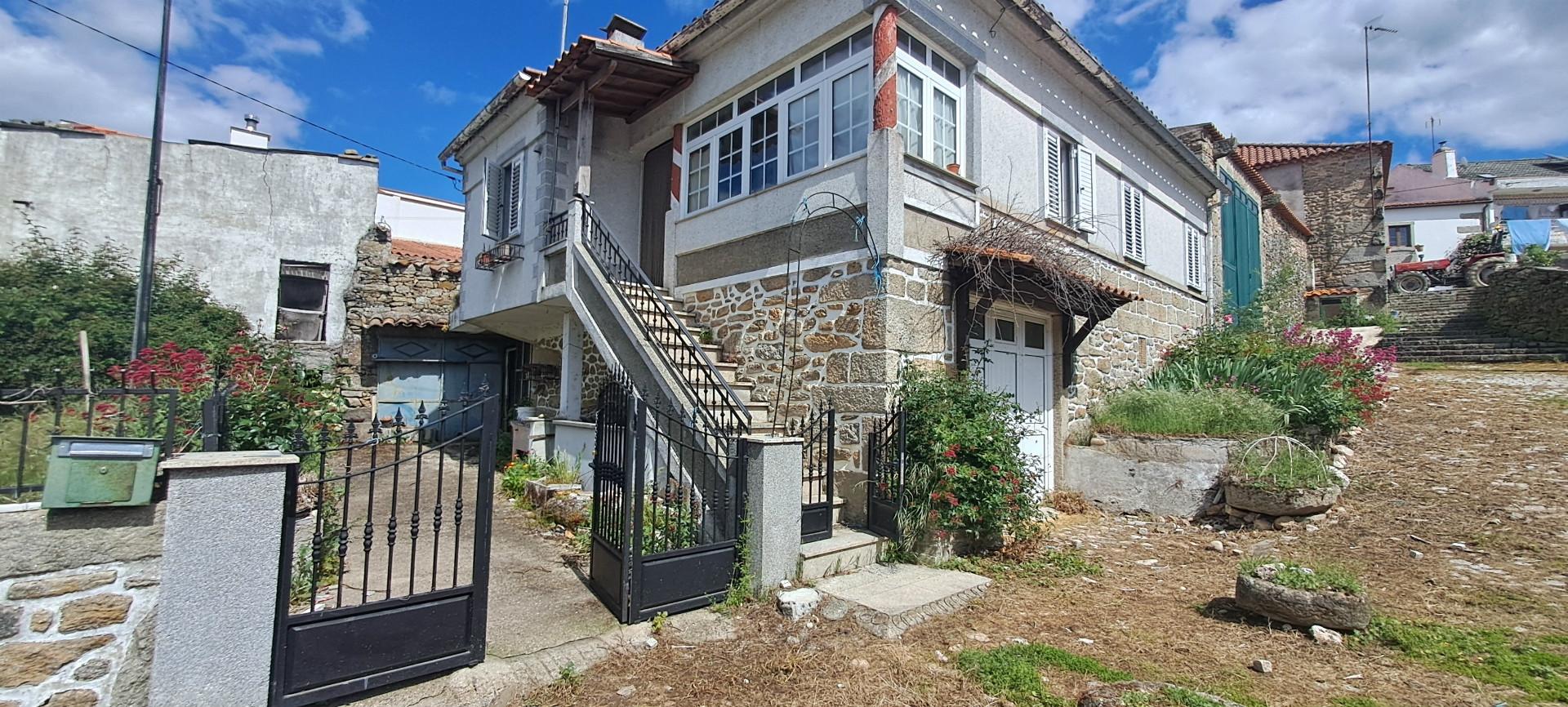 Moradia T3 Venda em Malhadas,Miranda do Douro