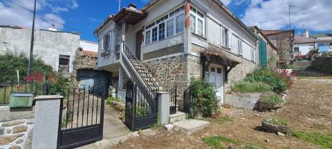 Moradia T3 Venda em Malhadas,Miranda do Douro