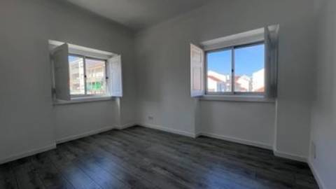 Apartamento T2 Venda em Barreiro e Lavradio,Barreiro