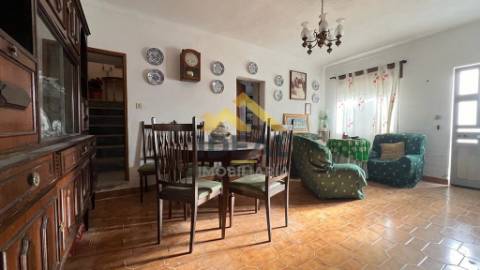 Moradia em Banda T5 Venda em Assumar,Monforte