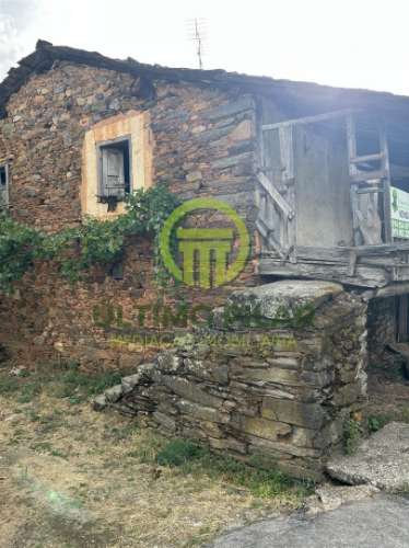 Moradia - França - Bragança