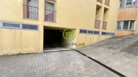 Garagens à Venda em Bragança