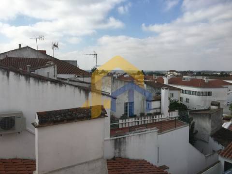 Moradia >=T10 Venda em Évora (São Mamede, Sé, São Pedro e Santo Antão),Évora