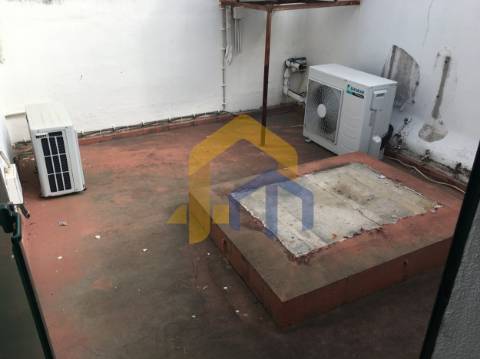 Moradia >=T10 Venda em Évora (São Mamede, Sé, São Pedro e Santo Antão),Évora