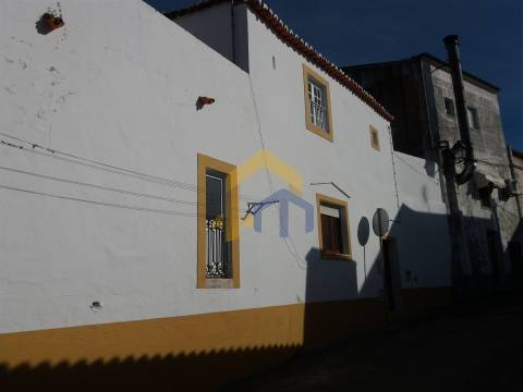 Prédio Total T9 em Sousel