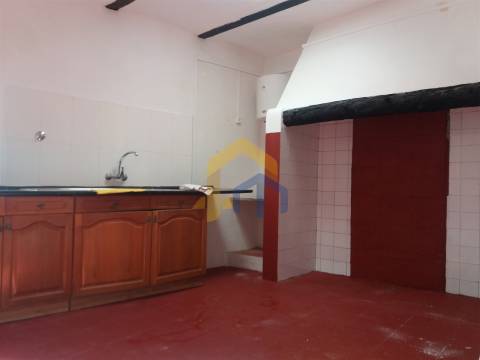 Prédio Total T9 em Sousel