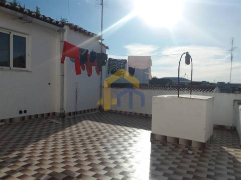 Prédio Total T9 em Sousel