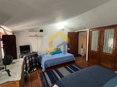 Quinta com Casa e Lago em Alcórrego - Avis