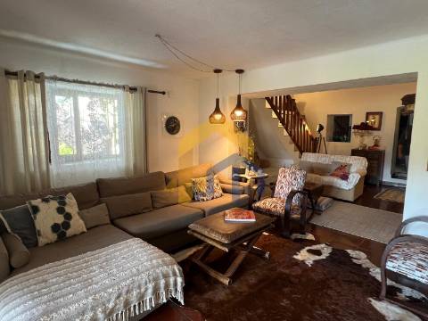 Quinta com Casa e Lago em Alcórrego - Avis