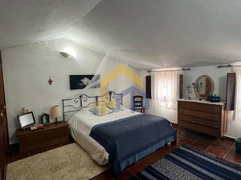 Quinta com Casa e Lago em Alcórrego - Avis