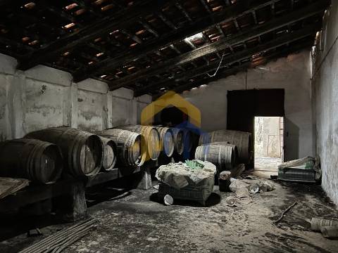 Emblemática Adega Vinhos Ramalho em Estremoz