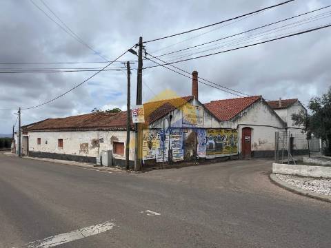 Emblemática Adega Vinhos Ramalho em Estremoz