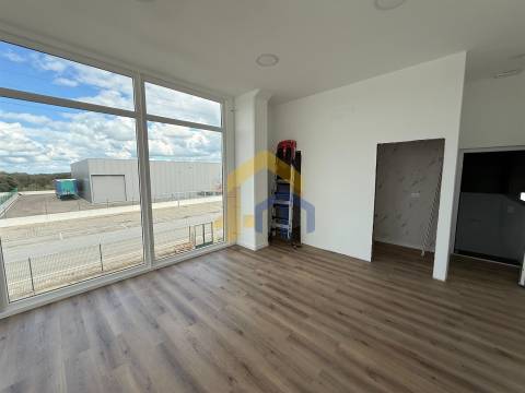 Armazém  Arrendamento em Arcos,Estremoz