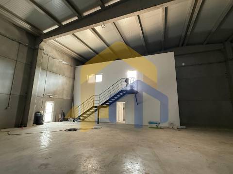 Armazém  Arrendamento em Arcos,Estremoz