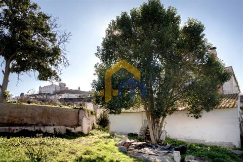 Quintinha >=T10 Venda em Estremoz (Santa Maria e Santo André),Estremoz