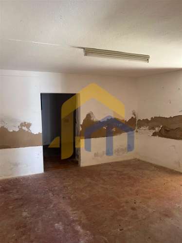 Casa de aldeia com espaço exterior em Bencatel