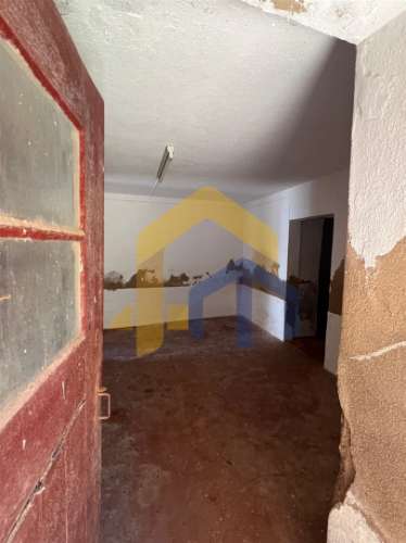 Casa de aldeia com espaço exterior em Bencatel