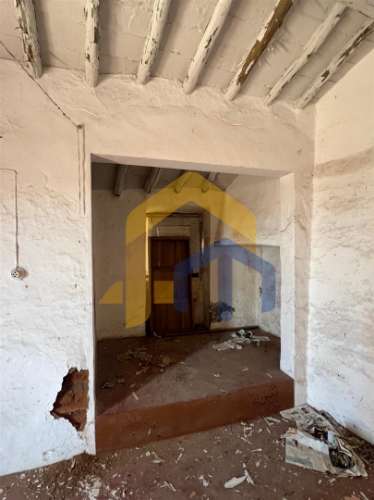 Casa de aldeia com espaço exterior em Bencatel