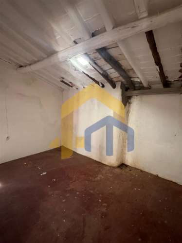 Casa de aldeia com espaço exterior em Bencatel