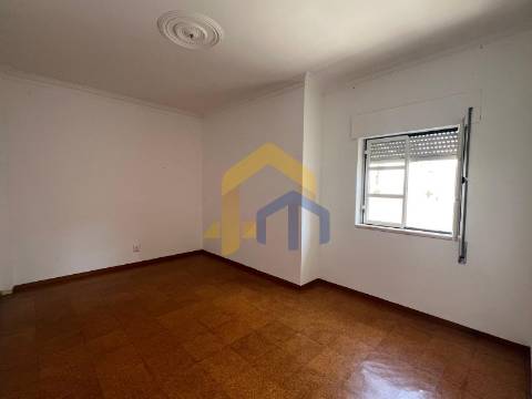 Apartamento T3 em Estremoz