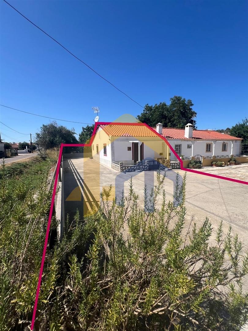 Quintinha T2 à Venda em São Bento do Cortiço – Estremoz