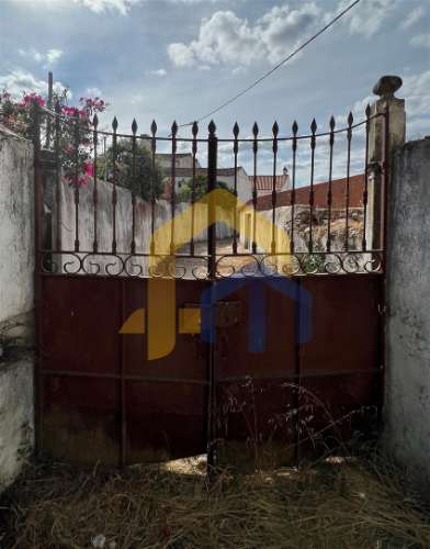 Prédio em Propriedade Total à Venda no Coração de Estremoz