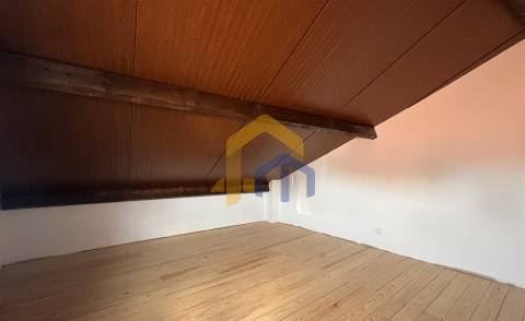 Prédio em Propriedade Total à Venda no Coração de Estremoz