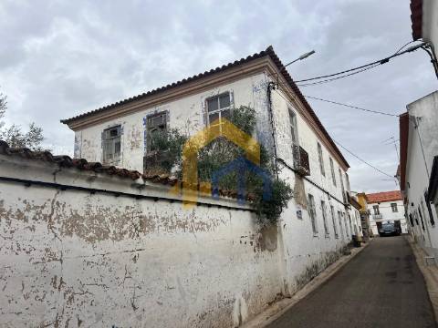 Moradia para reabilitar em Vaiamonte – Monforte