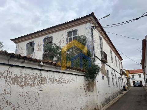 Moradia para reabilitar em Vaiamonte – Monforte