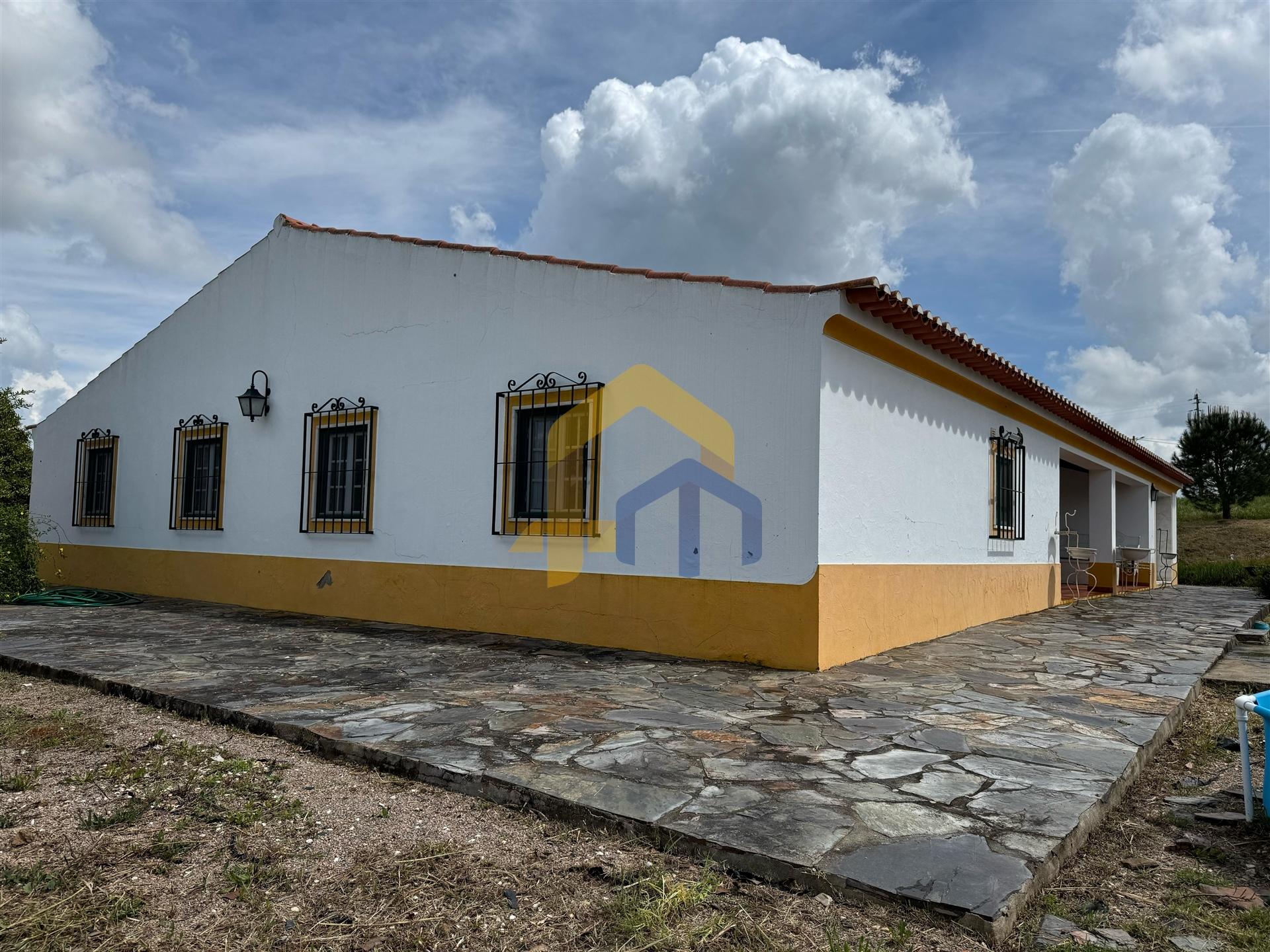 Quinta para venda em Santa Vitória do Ameixial – Estremoz