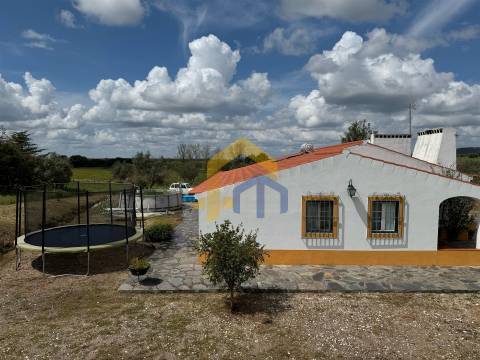 Quinta para venda em Santa Vitória do Ameixial – Estremoz