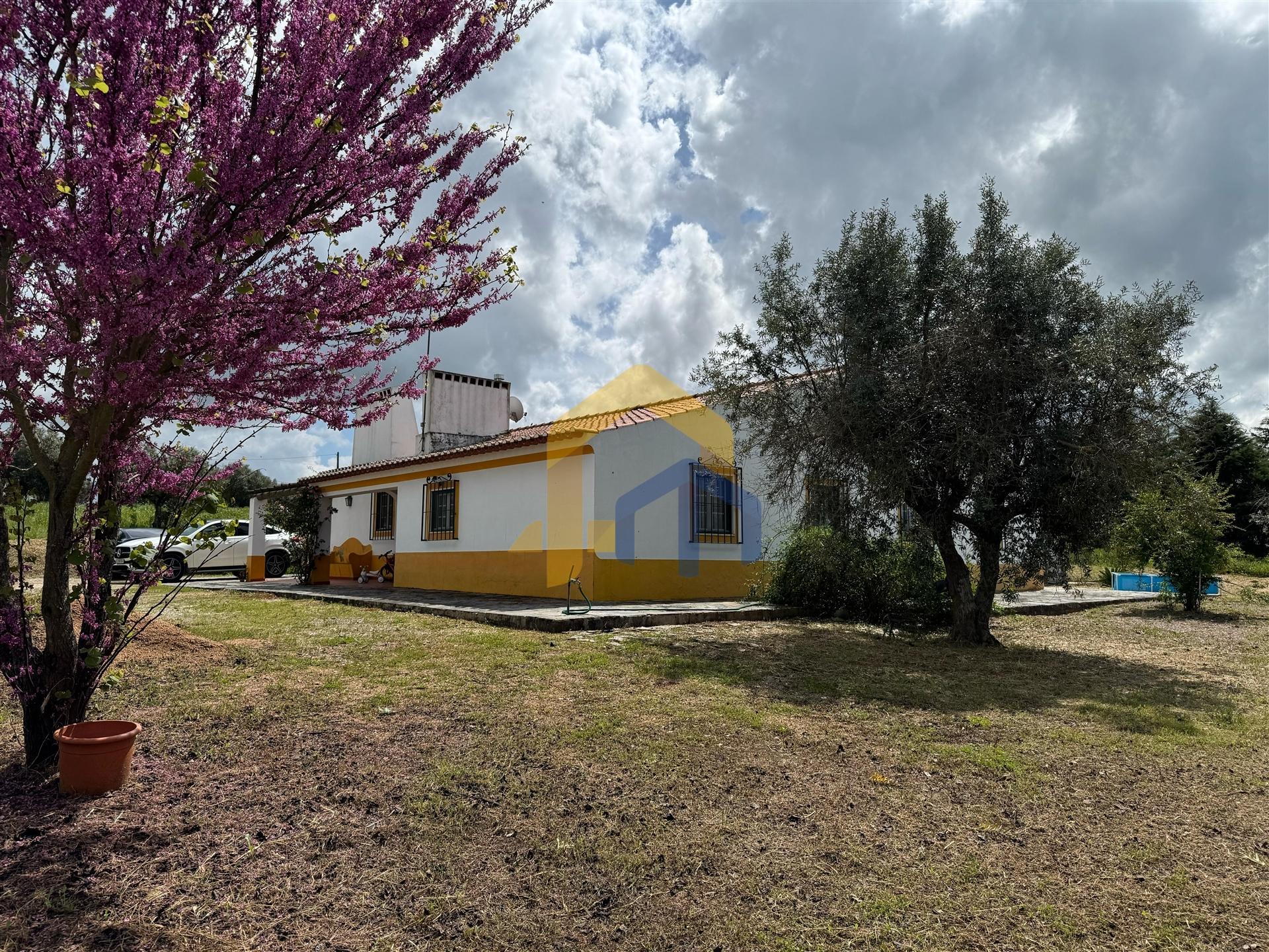 Quinta para venda em Santa Vitória do Ameixial – Estremoz
