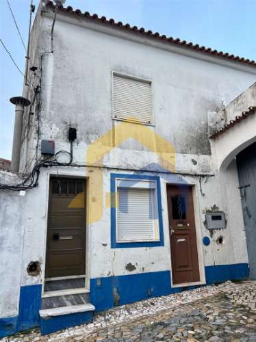 Apartamento T2+1 com Sotão Aproveitado , em Estremoz