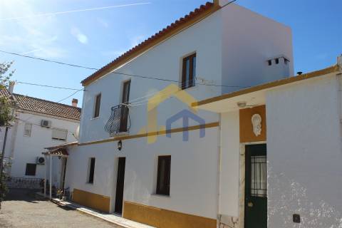 Moradia T2 Venda em Estremoz (Santa Maria e Santo André),Estremoz